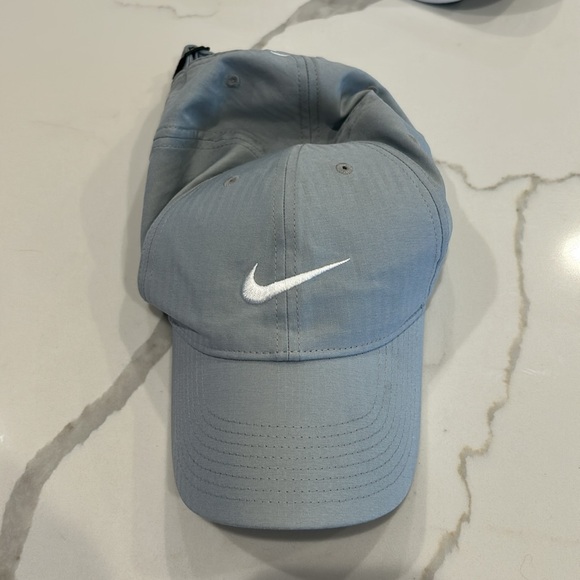 Nike Legacy Caps - Picture 2 of 10